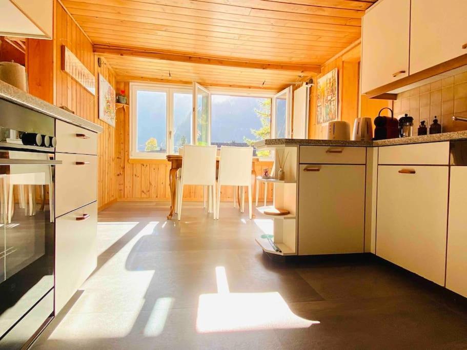 Cozy Apartment In Vintage House In カンデルシュテッグ エクステリア 写真