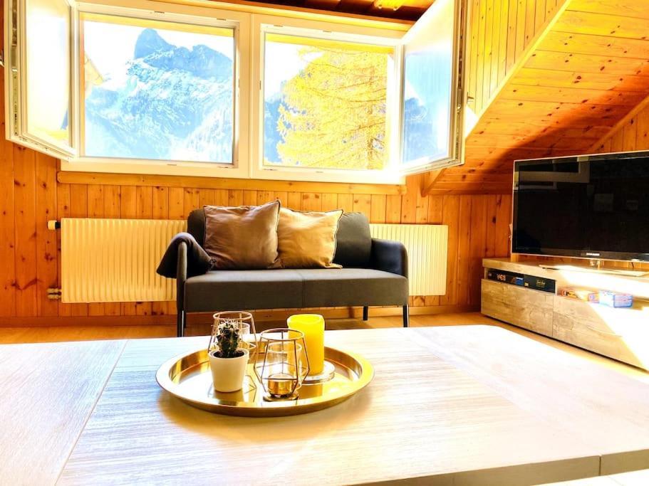 Cozy Apartment In Vintage House In カンデルシュテッグ エクステリア 写真