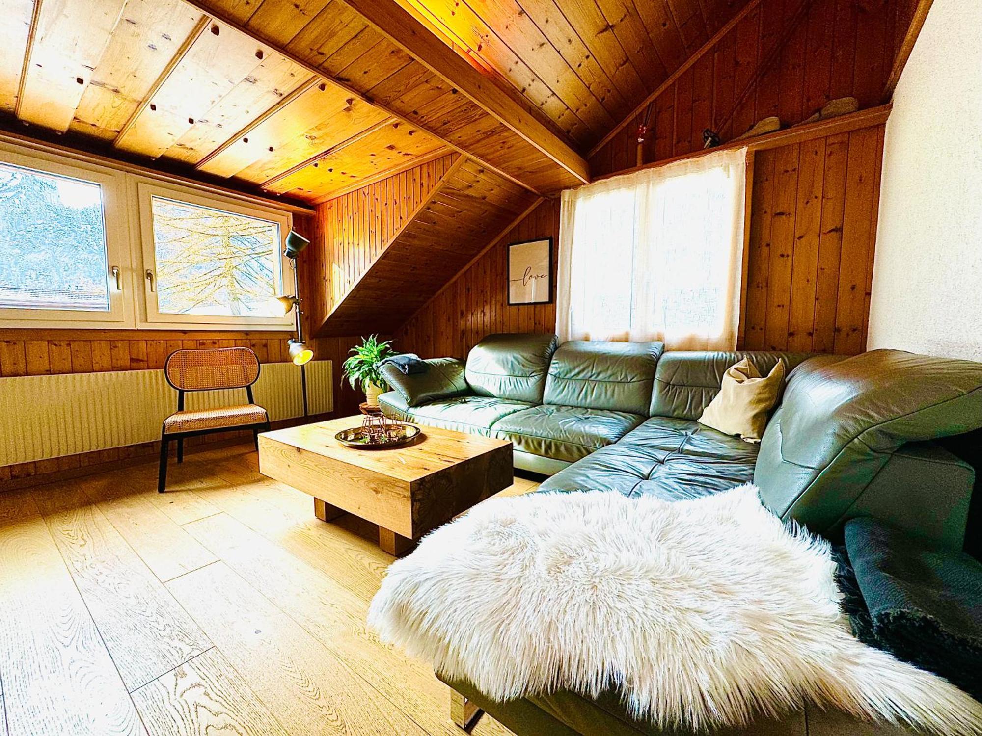 Cozy Apartment In Vintage House In カンデルシュテッグ エクステリア 写真
