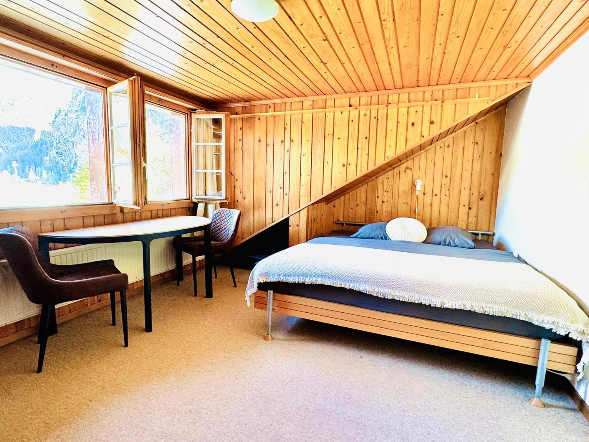 Cozy Apartment In Vintage House In カンデルシュテッグ エクステリア 写真