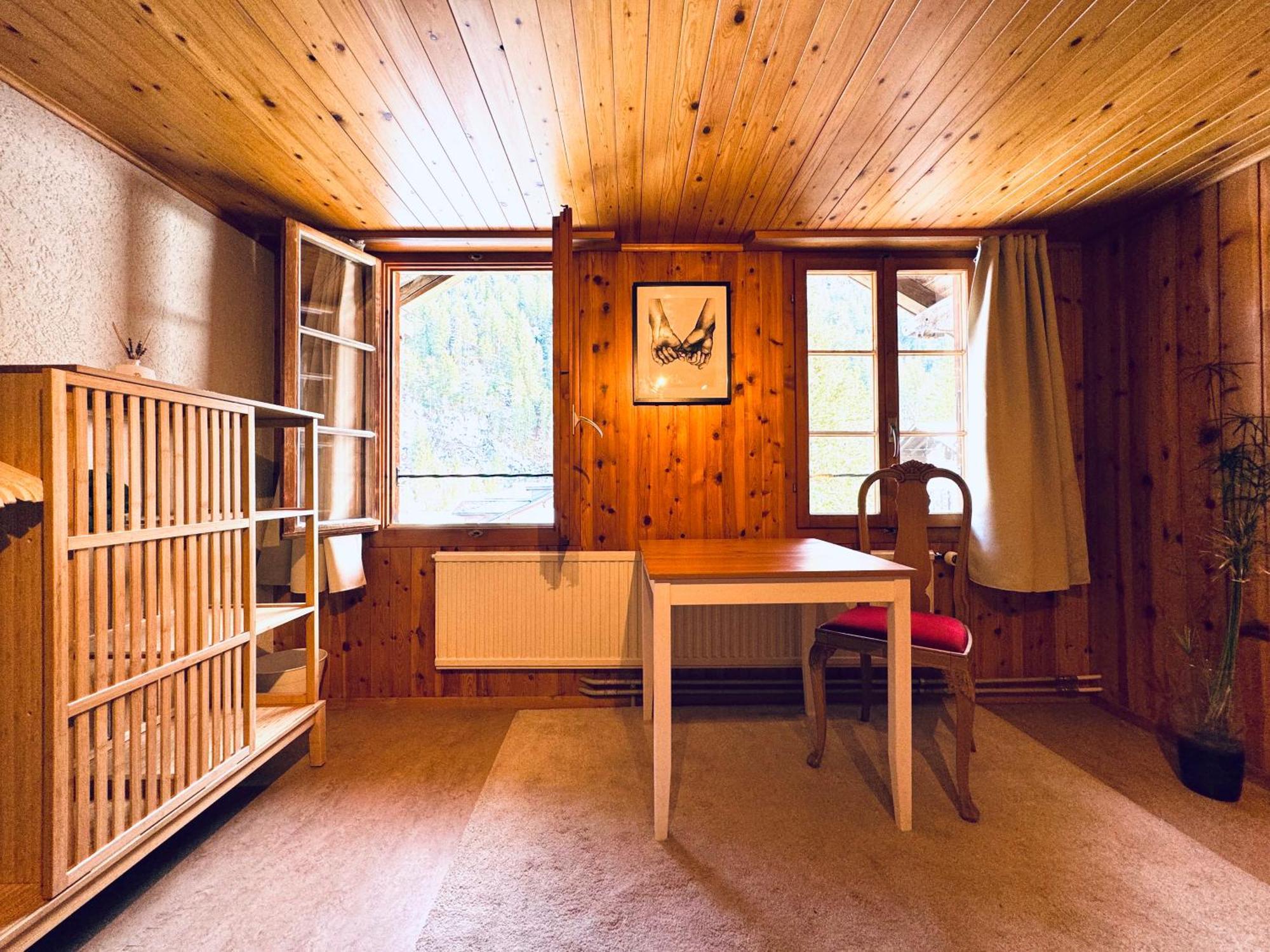 Cozy Apartment In Vintage House In カンデルシュテッグ エクステリア 写真
